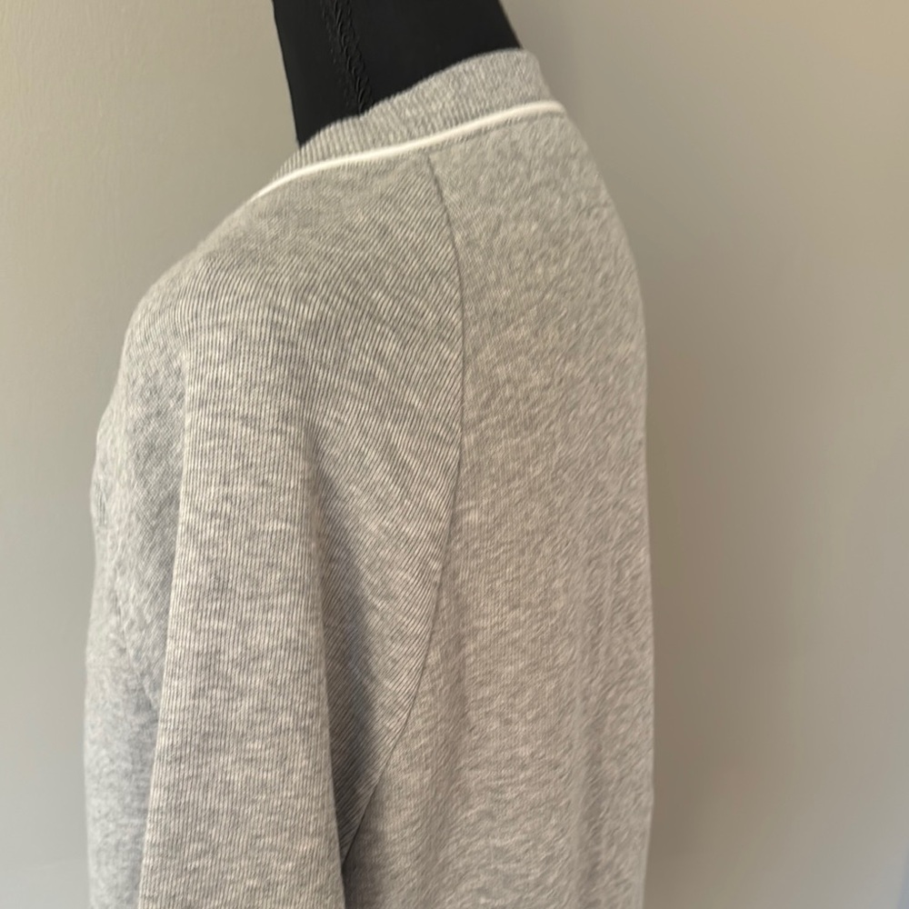 American Eagle Outfitters - Gray Button-Up Women's Sweater - Picture 2 of 8